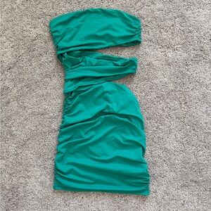 Elegant Green Strapless Dress